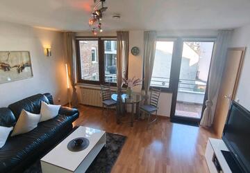 Wohnung Düsseldorf Pempelfort - 1 Zimmer, 36 m&sup2;, 1.200&euro; | Angebot:25047333