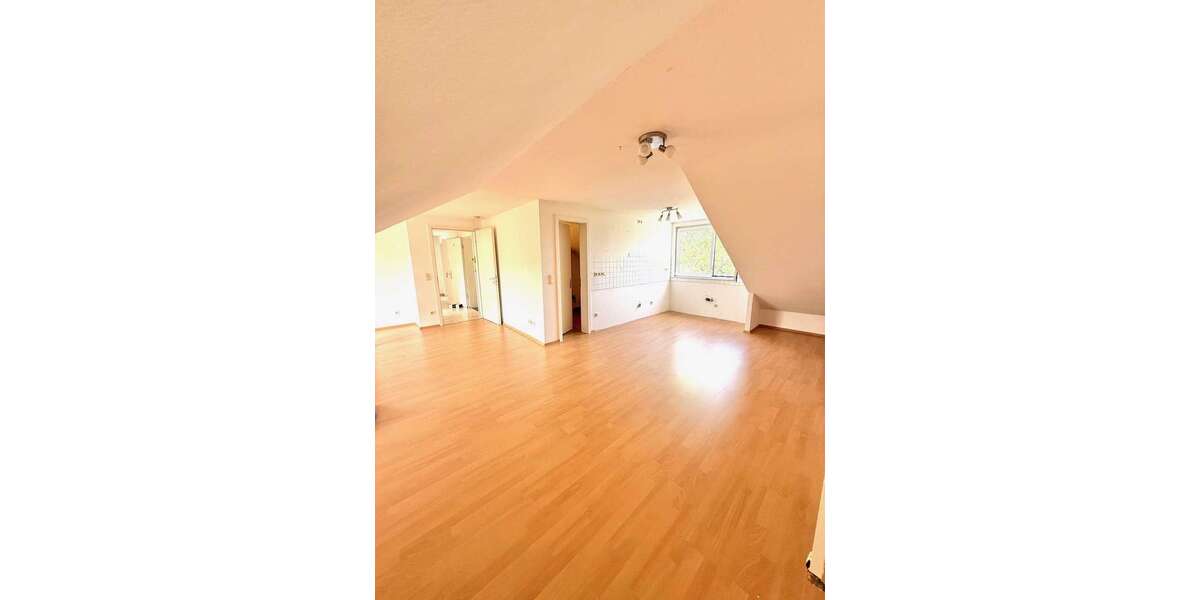 Etagenwohnung Duisburg Rheinhausen - 3 Zimmer, 80 m&sup2;, 660&euro; | Angebot:26089293