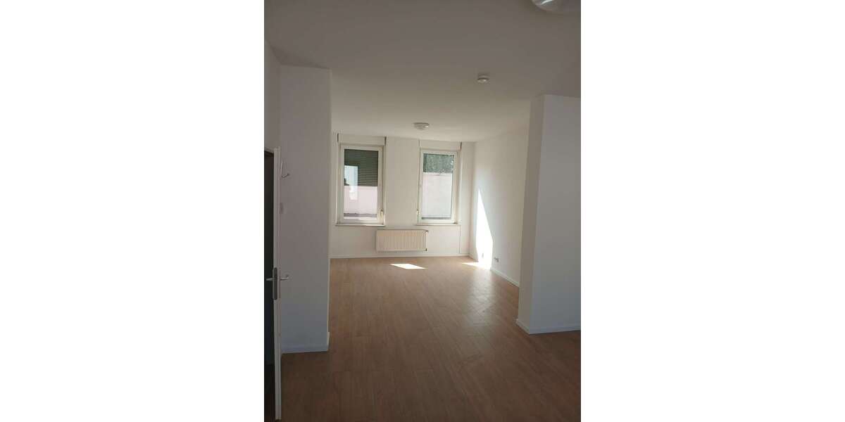 Etagenwohnung Krefeld Krefeld-Mitte - 2 Zimmer, 62 m&sup2;, 641&euro; | Angebot:26840624