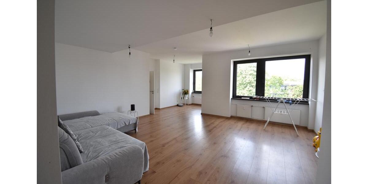 Etagenwohnung Düsseldorf Stadtbezirk 2 - 3 Zimmer, 90 m&sup2;, 1.410&euro; | Angebot:23769123