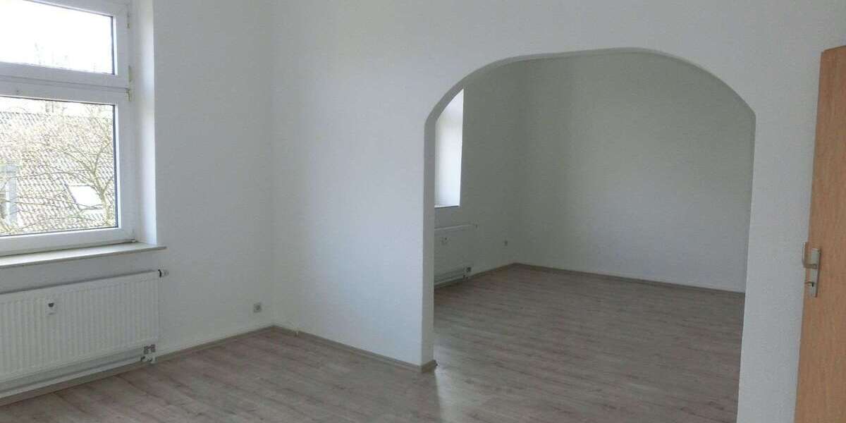 Etagenwohnung Essen Südostviertel - 3 Zimmer, 100 m&sup2;, 695&euro; | Angebot:26951799