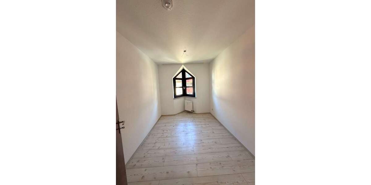 Etagenwohnung Moers - 3 Zimmer, 75 m&sup2;, 800&euro; | Angebot:26502849