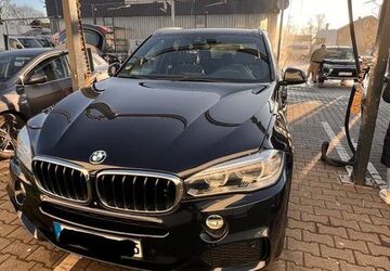 BMW X5 190.000 km 23.900 &euro; Oberhausen 46147