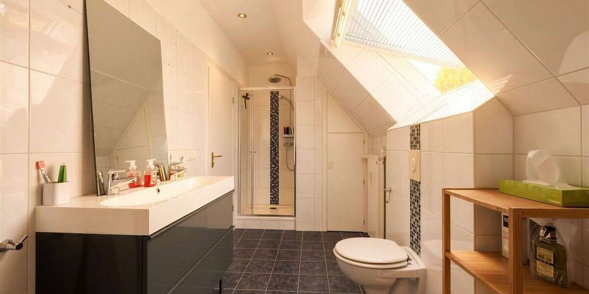 Badezimmer 1.OG