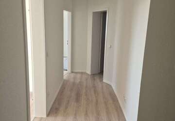 Wohnung Duisburg Hamborn - 3 Zimmer, 75 m&sup2;, 700&euro; | Angebot:26953675
