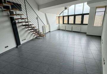 Wohnung Moers - 3 Zimmer, 109 m&sup2;, 1.090&euro; | Angebot:21756944