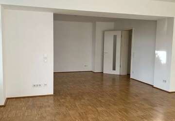 Wohnung Duisburg Duisburg-Mitte - 3 Zimmer, 118 m&sup2;, 1.500&euro; | Angebot:23881412