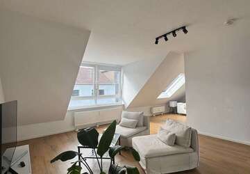 Wohnung Mülheim an der Ruhr - 2 Zimmer, 85 m&sup2;, 808&euro; | Angebot:27200804
