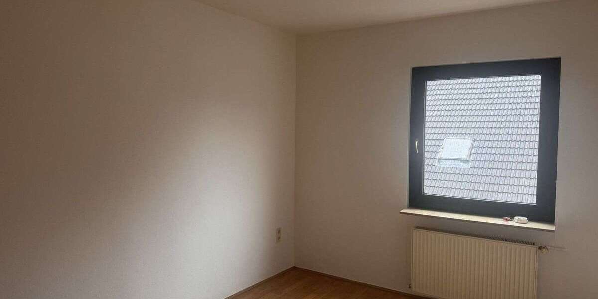 Etagenwohnung Velbert Langenberg - 1 Zimmer, 40 m&sup2;, 330&euro; | Angebot:27450548