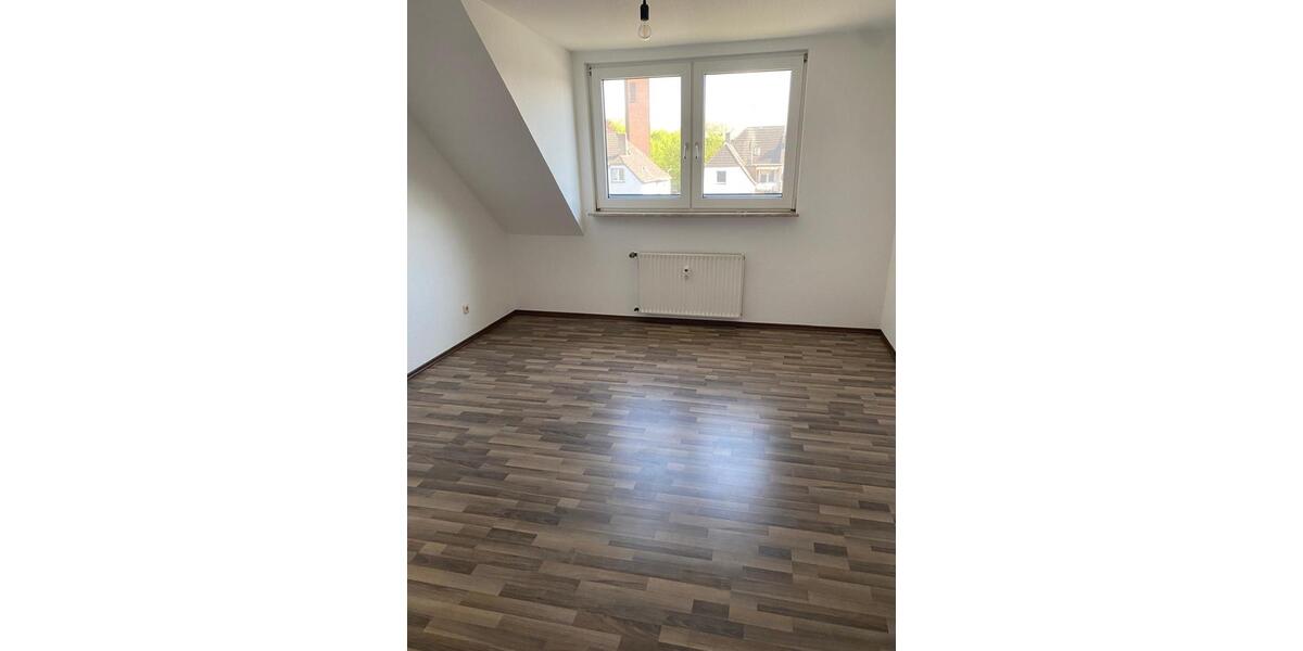 Etagenwohnung Duisburg Mittelmeiderich - 1 Zimmer, 75 m&sup2;, 488&euro; | Angebot:26382966