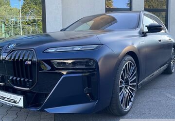 BMW i7 3.000 km 136.440 &euro; Essen 45134