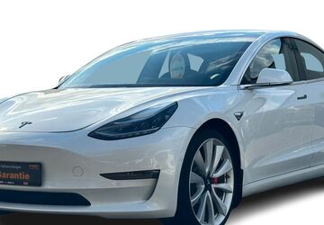 Tesla Model 3 125.200 km 24.480 &euro; Duisburg 47249