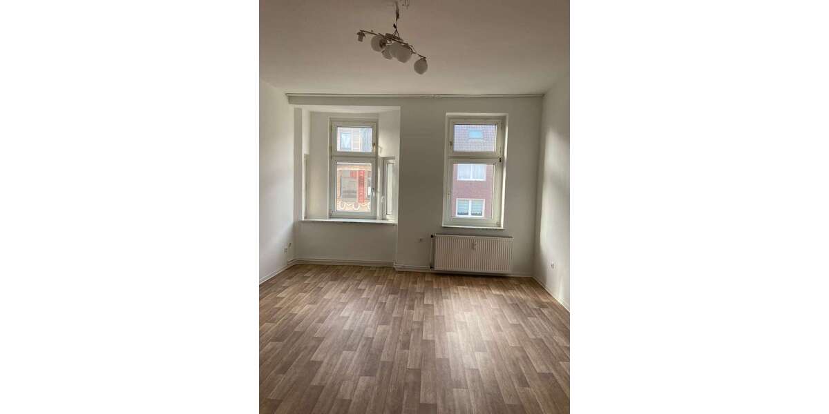 Etagenwohnung Duisburg Hochfeld - 3 Zimmer, 95 m&sup2;, 810&euro; | Angebot:27093546