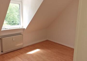 Wohnung Oberhausen Osterfeld - 2 Zimmer, 80 m&sup2;, 600&euro; | Angebot:26725739