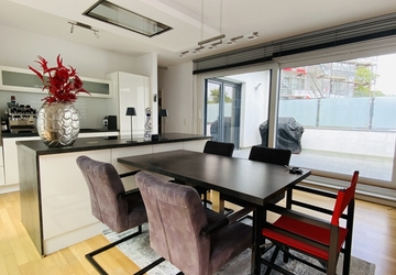 Wohnen auf einer Ebene Moderne, hochwertige 3 Zimmer-Wohnung mit Bungalow-Charakter - Wohnung Düsseldorf Heerdt | Angebot:26991571
