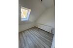 Dachgeschoßwohnung Duisburg Mittelmeiderich - 3 Zimmer, 48 m&sup2;, 385&euro; | Angebot:26115879
