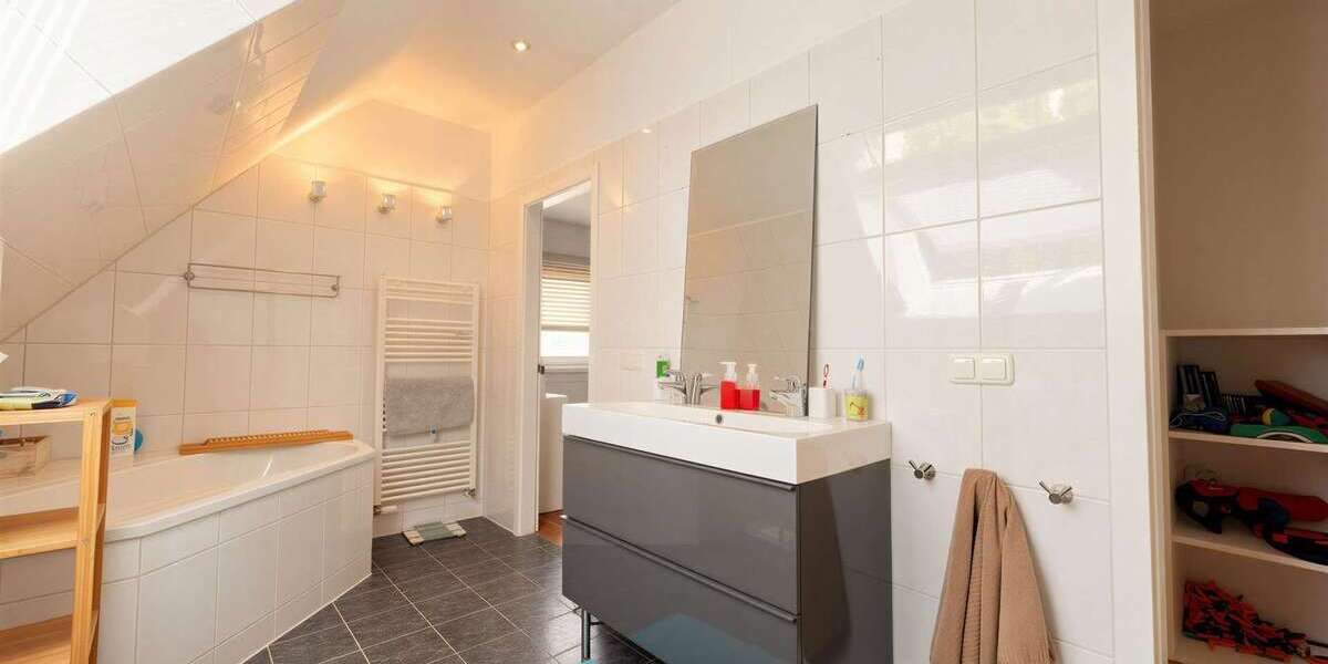 Badezimmer 1.OG
