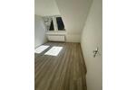 Dachgeschoßwohnung Duisburg Mittelmeiderich - 3 Zimmer, 48 m&sup2;, 385&euro; | Angebot:26115879
