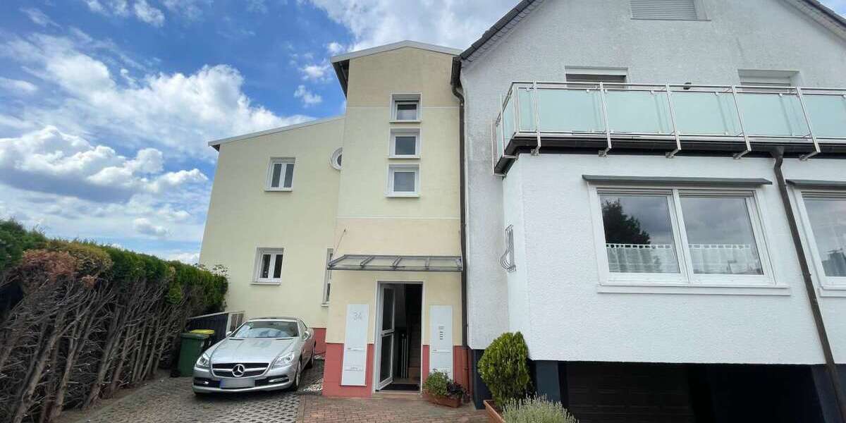 Etagenwohnung Mülheim an der Ruhr Heißen - 2 Zimmer, 89 m&sup2;, 930&euro; | Angebot:27270461