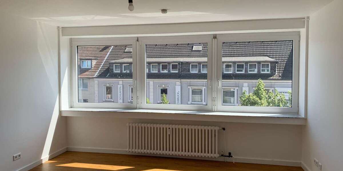 Etagenwohnung Oberhausen - 2 Zimmer, 81 m&sup2;, 530&euro; | Angebot:27165114