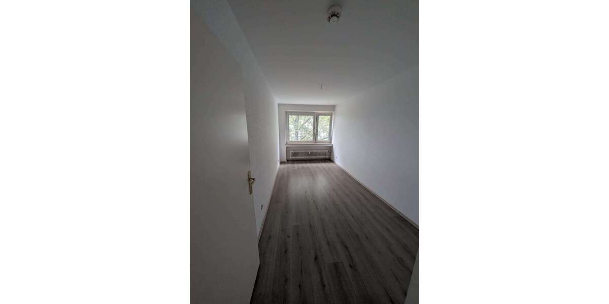 Etagenwohnung Essen Südviertel - 4 Zimmer, 100 m&sup2;, 1.000&euro; | Angebot:27377203
