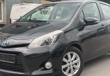 Toyota Yaris 271.426 km 6.000 &euro; Gelsenkirchen 45884